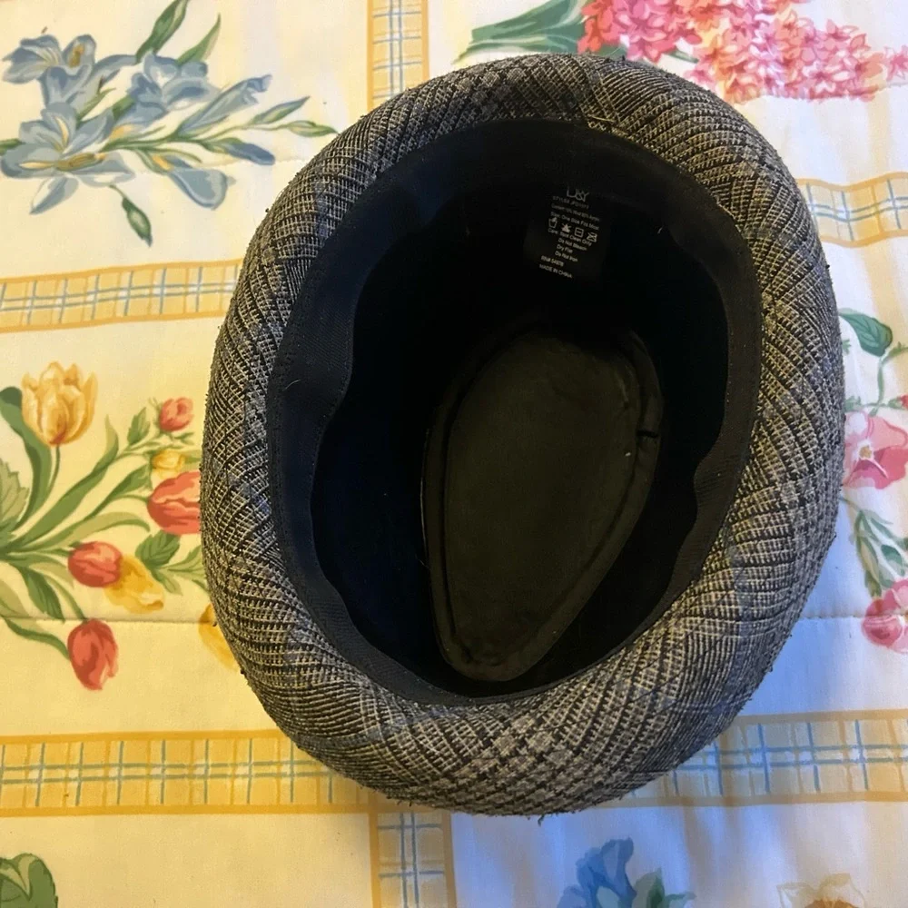D&Y hat!! - Picture 2 of 6